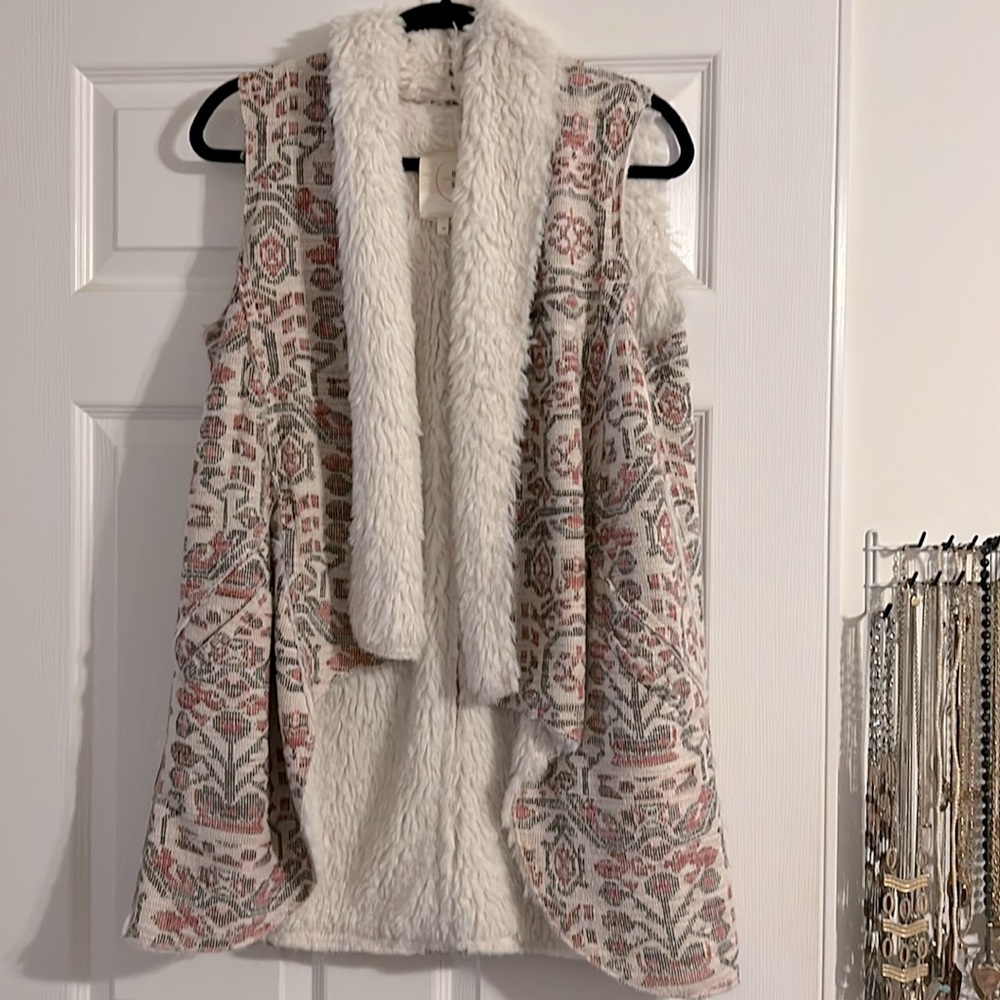 Anthropologie Hei Hei Cozy Vest